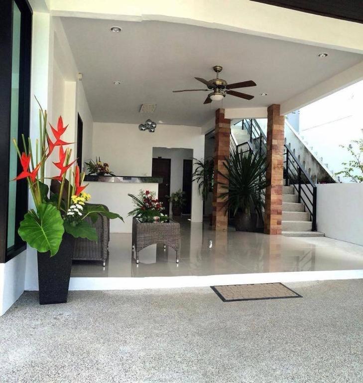The Seashore Kamala Service Apartment Buitenkant foto